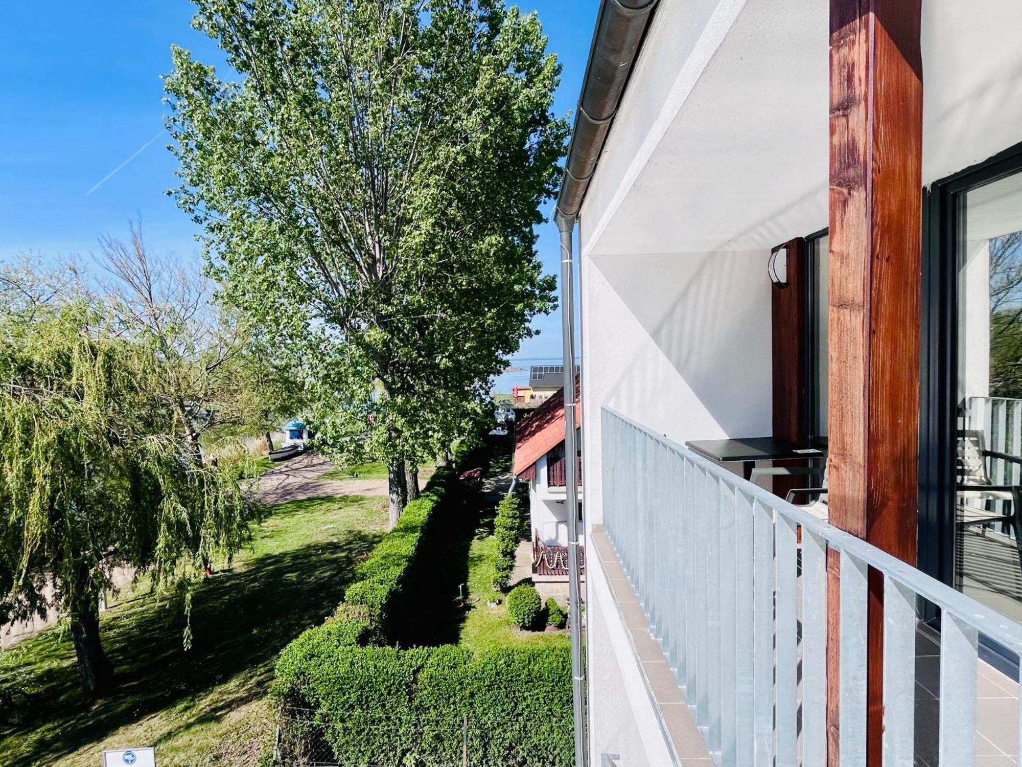 Balatonmáriafürdő Port Etterem&Panzio B&B 외부 사진